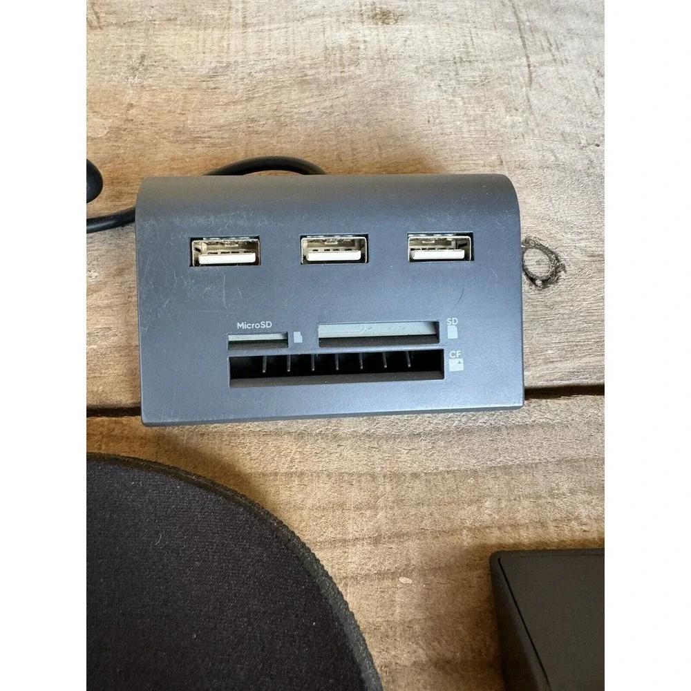 Number Key Pad/ Mouse And Pad/ USB And‎ Memory Card Reader BUNDLE LOT